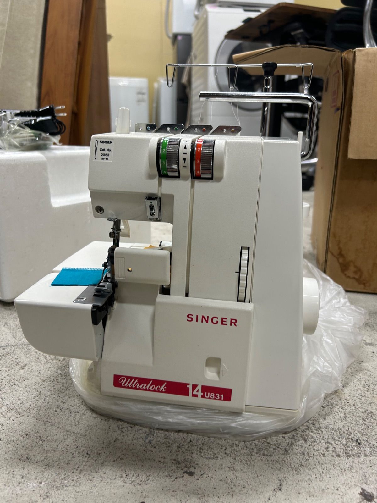 SINGER Ultralock 14U831 【公式通販】