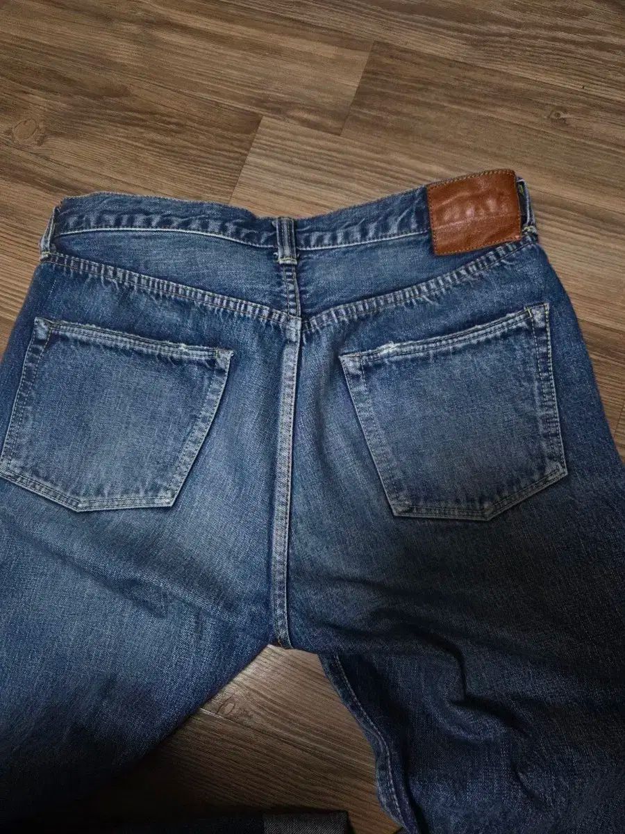 1101