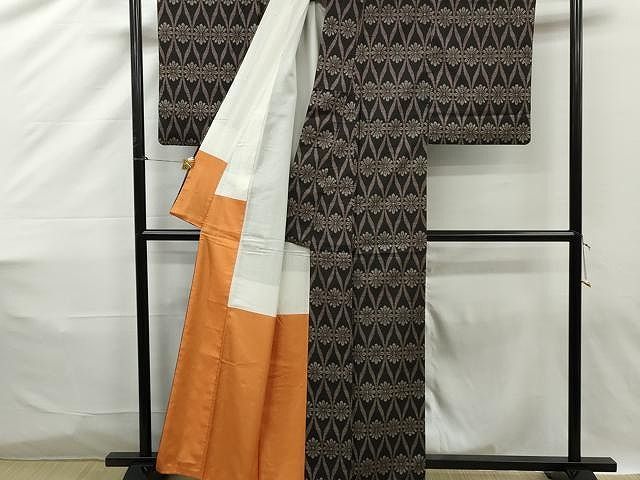 平和屋着物□本場大島紬 7マルキ 泥染め 立涌花文 正絹 逸品  