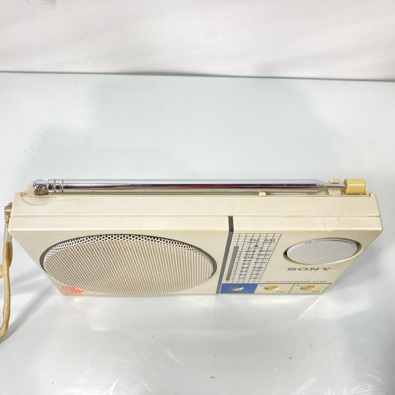 SONY ICF-S30 FM/AMラジオ ICF-S30 Pepper's Square 遠いページ