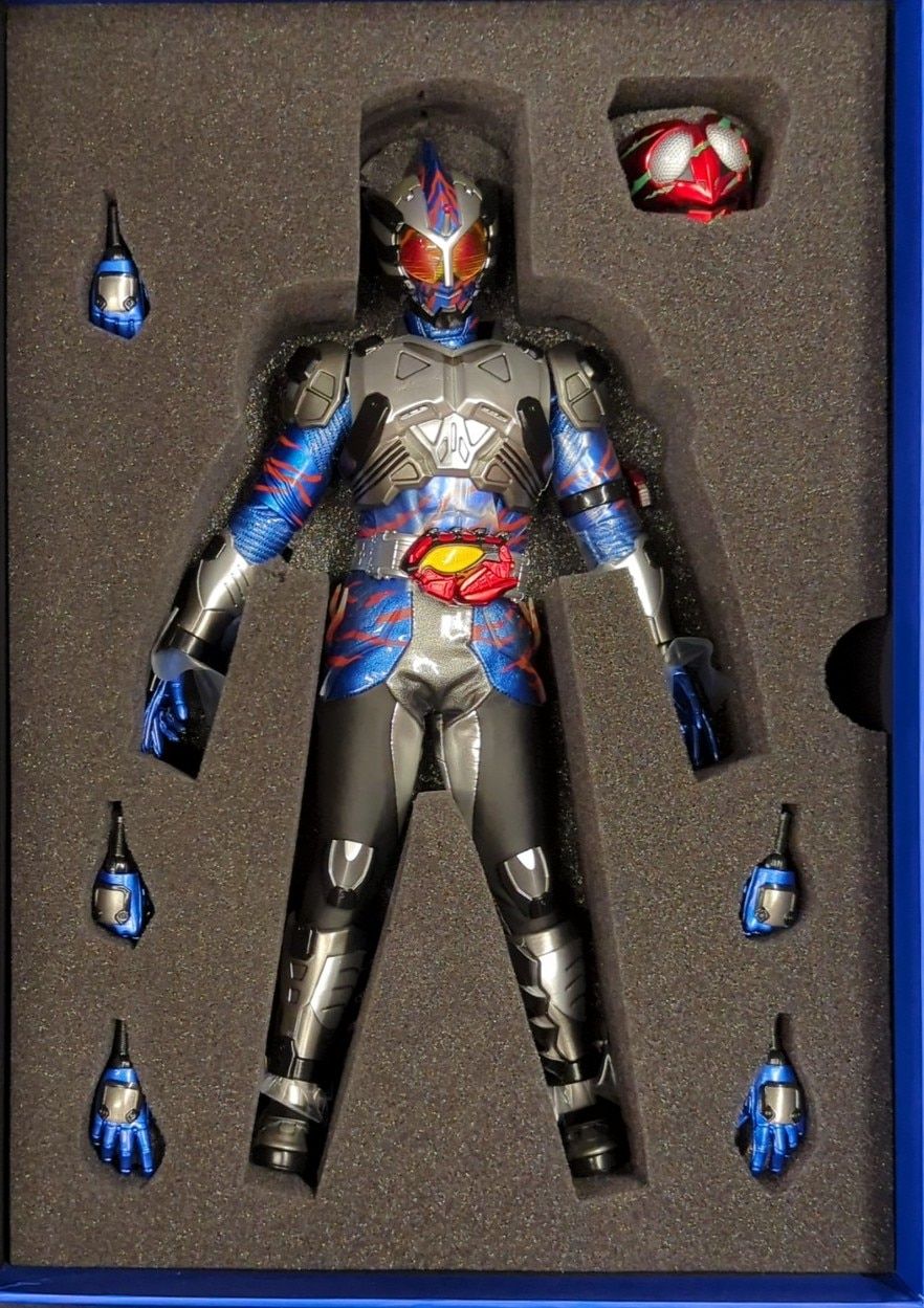 メディコム・トイ RAH GENESIS 仮面ライダーアマゾンズ 仮面ライダー