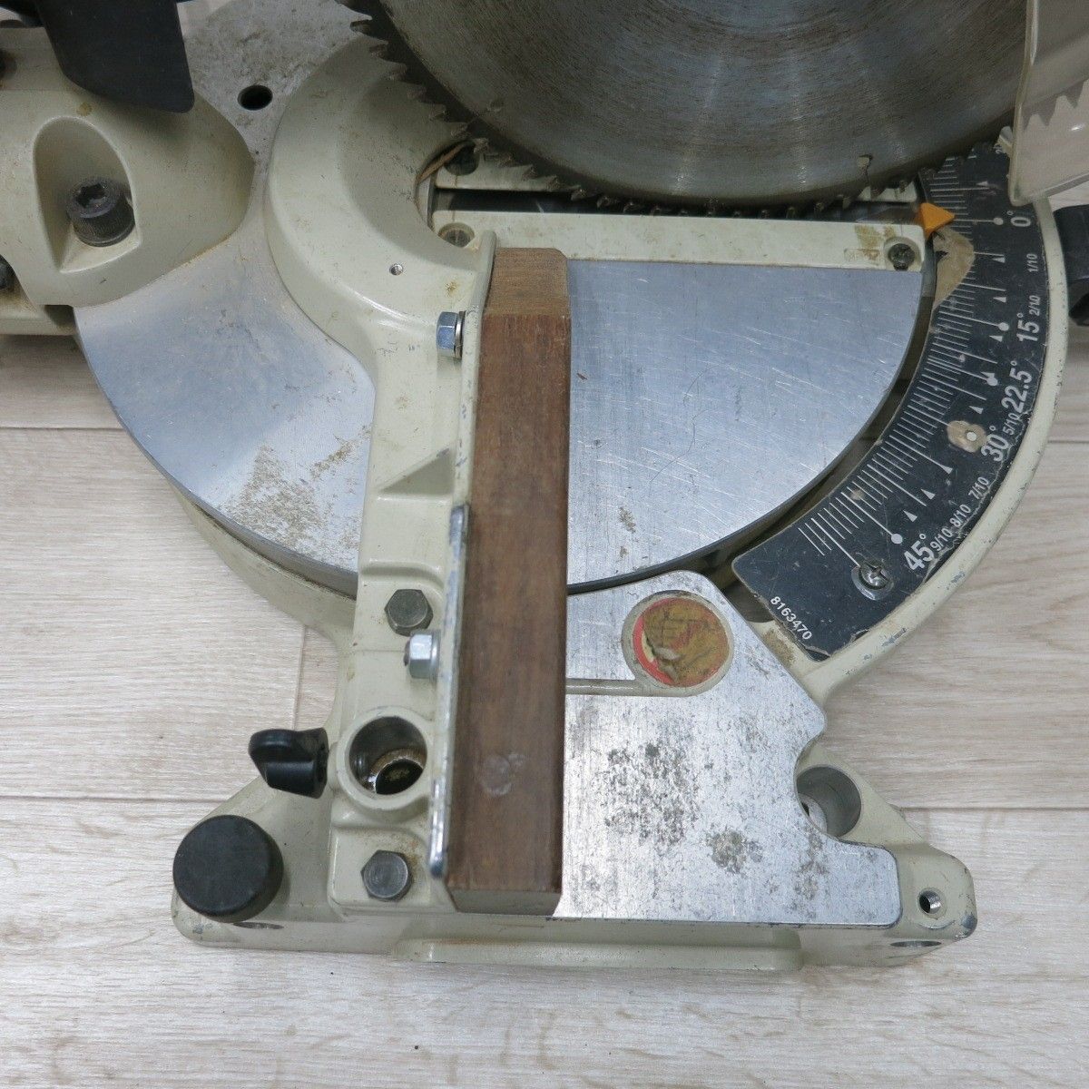 ◆マキタ 8型 卓上 マルノコ LS0830 電動 工具 切断機 210mm 216mm 100V 丸のこ コード式 丸鋸 makita◆