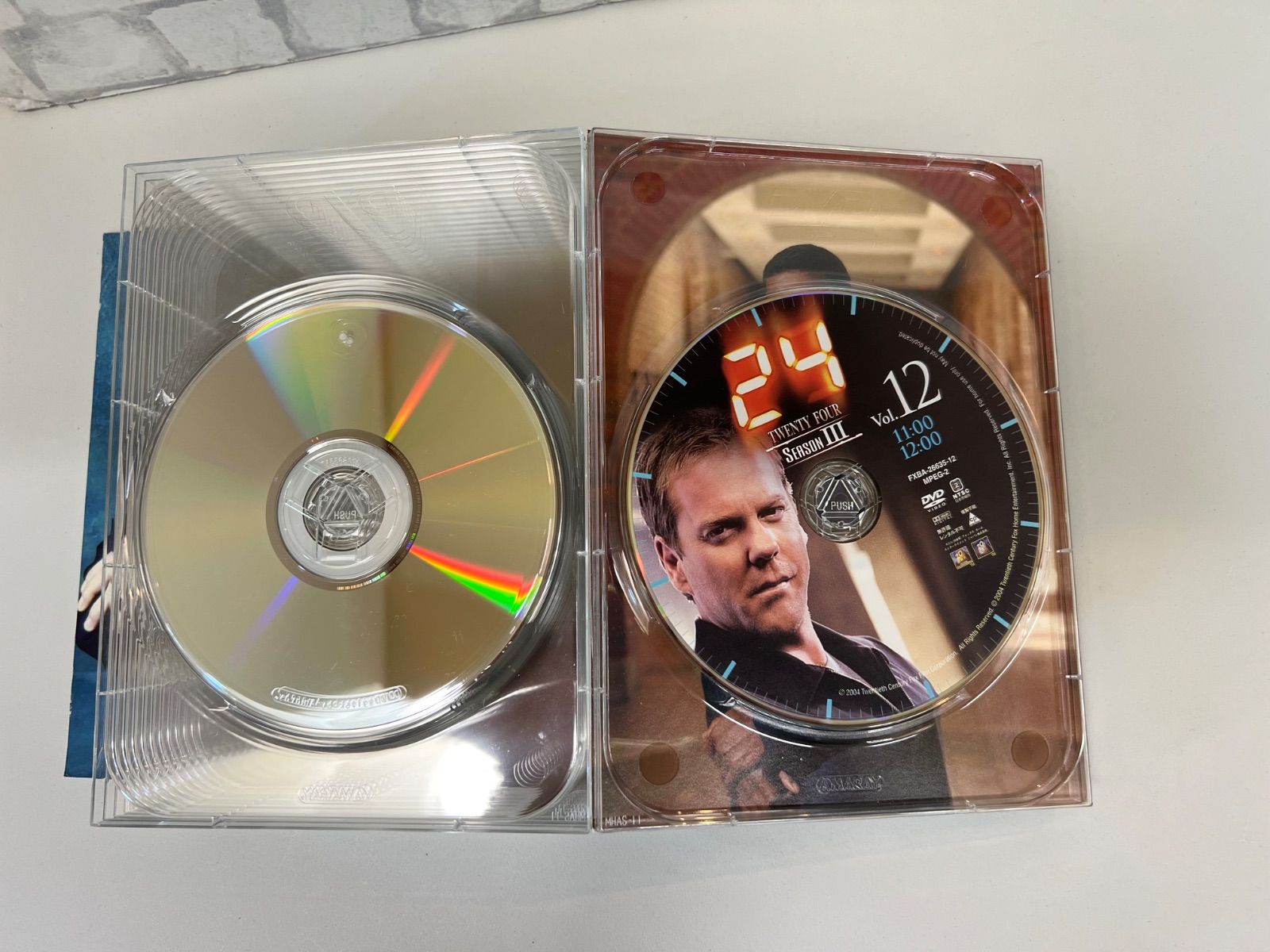 [130174]アトランティス(35枚セット)シーズン1、2、3、4、ファイナル【全巻セット 洋画 中古 DVD】ケース無:: レンタル落ち 51Q7LB7k6OL._UF350,350_QL50_.jpg