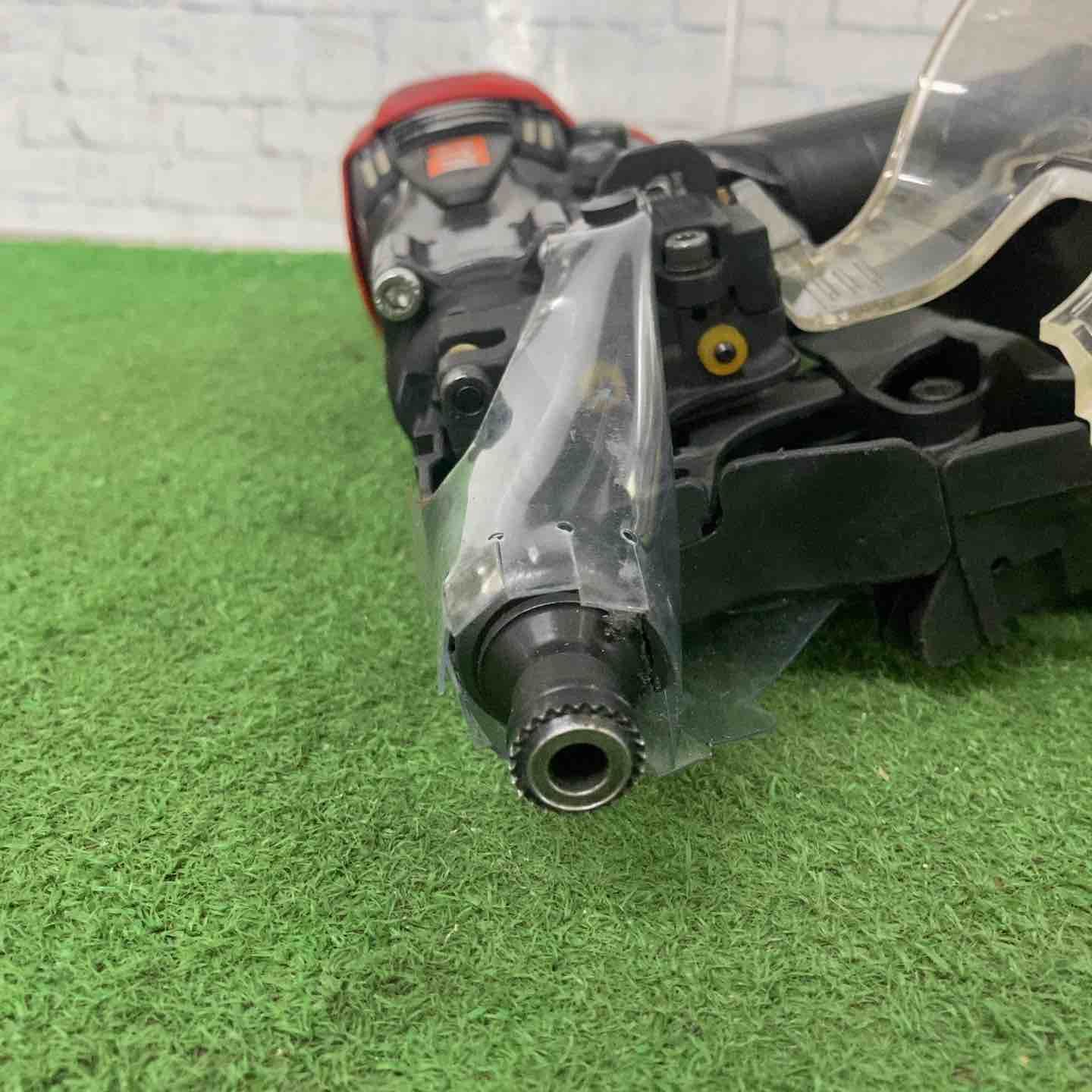 高圧エア釘打ち機