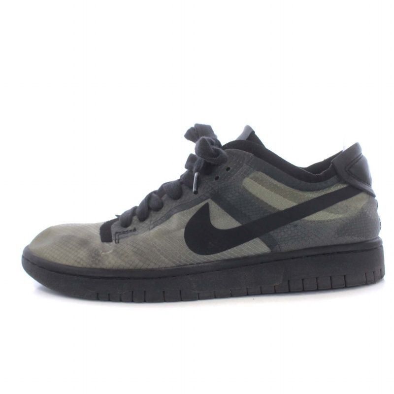 Comme des garcons 2024 invisible nike dunks