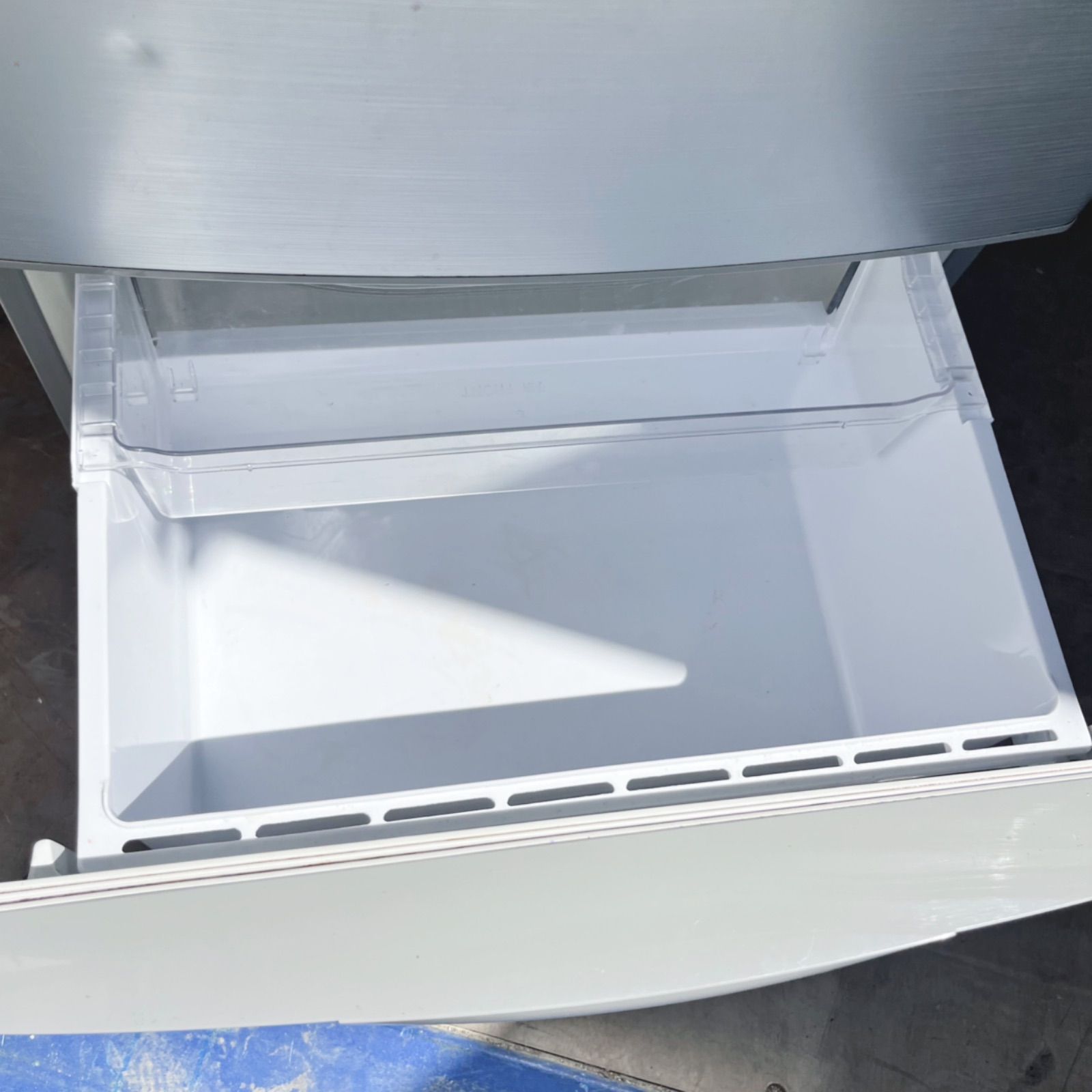 取付無料！完動品！高性能AQUAスタイリッシュシルバー3ドア冷蔵庫！洗濯機 取付無料！完動品！高性能AQUAスタイリッシュシルバー3ドア冷蔵庫！洗濯機