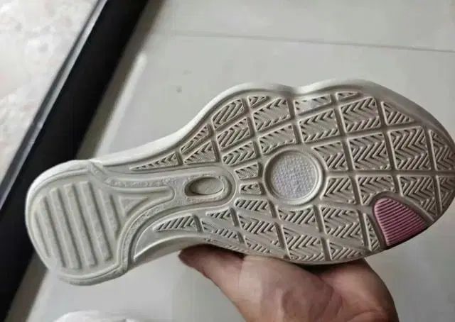LI-NING リーニン