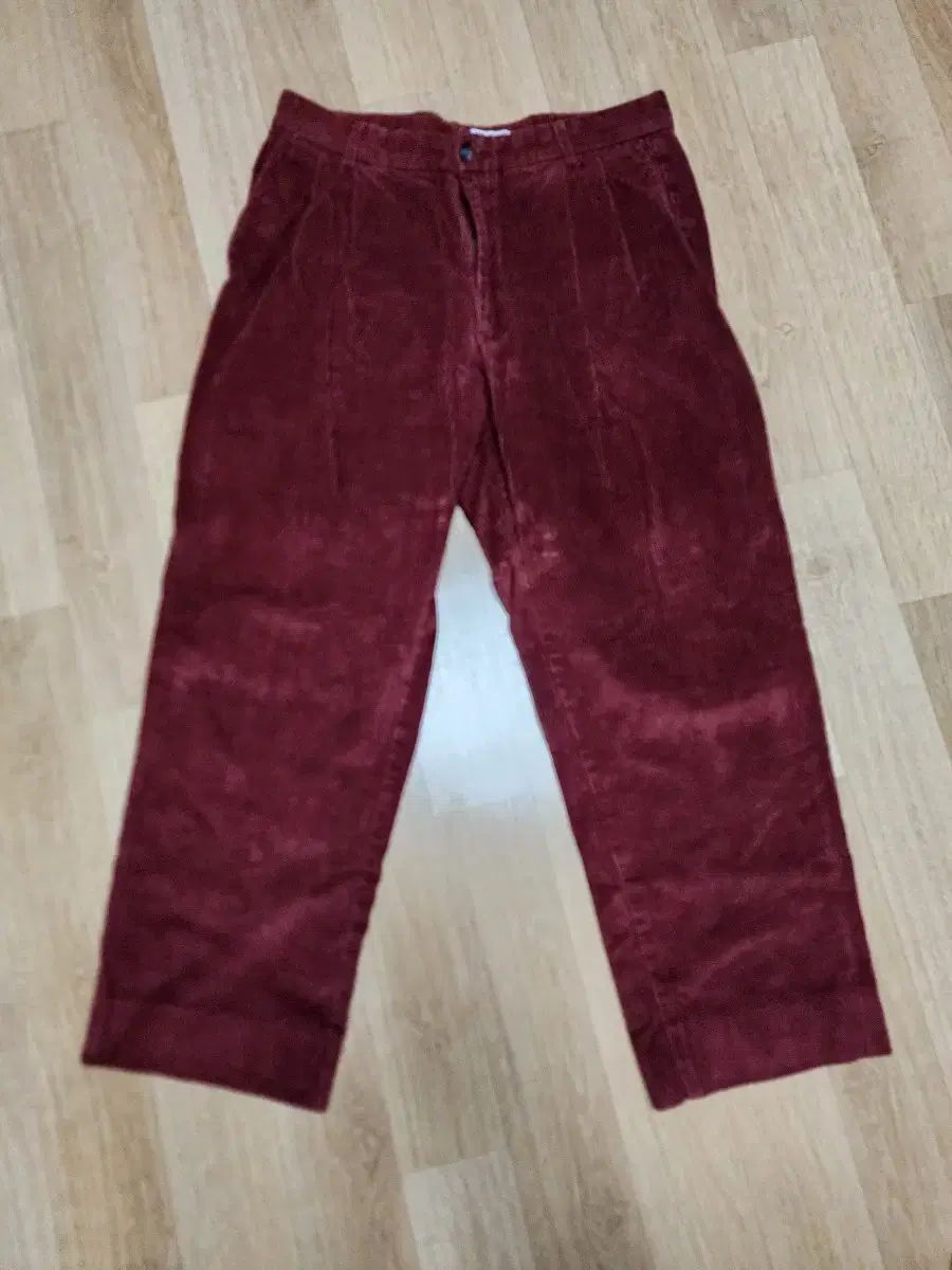イタリア バーガンディ ツータック コーデュロイ パンツ