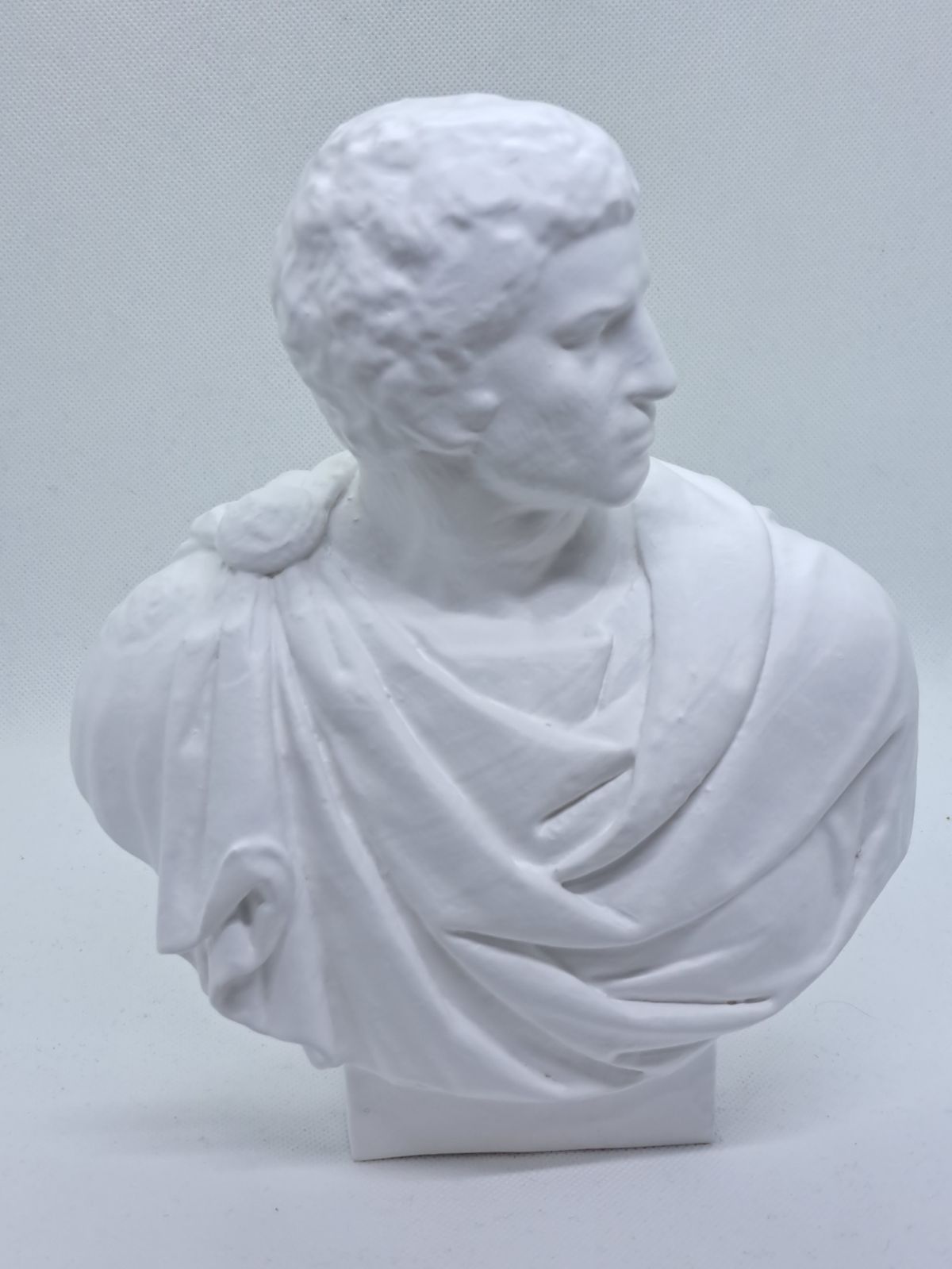 ブルータス石膏大理石 胸像彫刻 ホワイト