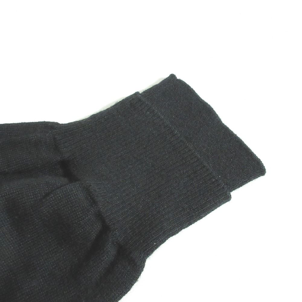 美品 22SS FRED PERRY フレッドペリー くるみボタン Vネック