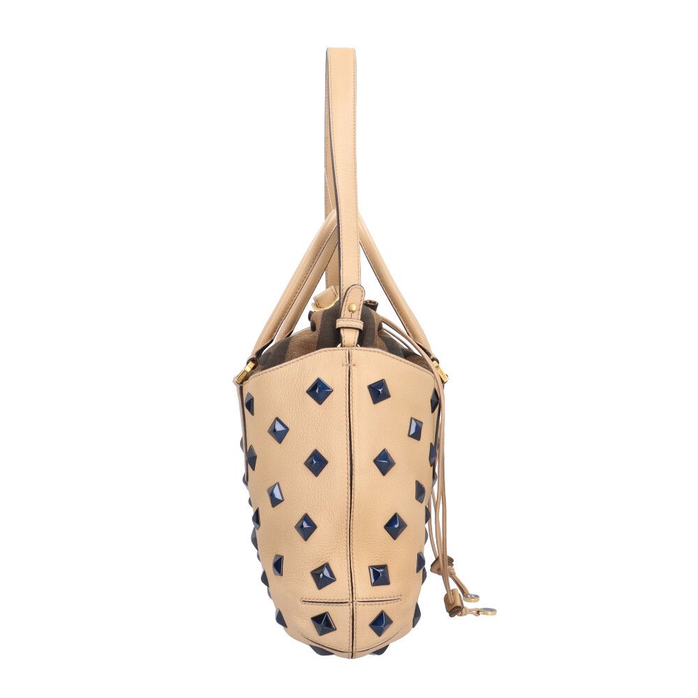 フェンディ ペカン ショルダーバッグ レザー 8BN237 B10 128 2516 ベージュ レディース FENDI  中古 フェンディ ペカン ショルダーバッグ レザー 8BN237 B10 128 2516