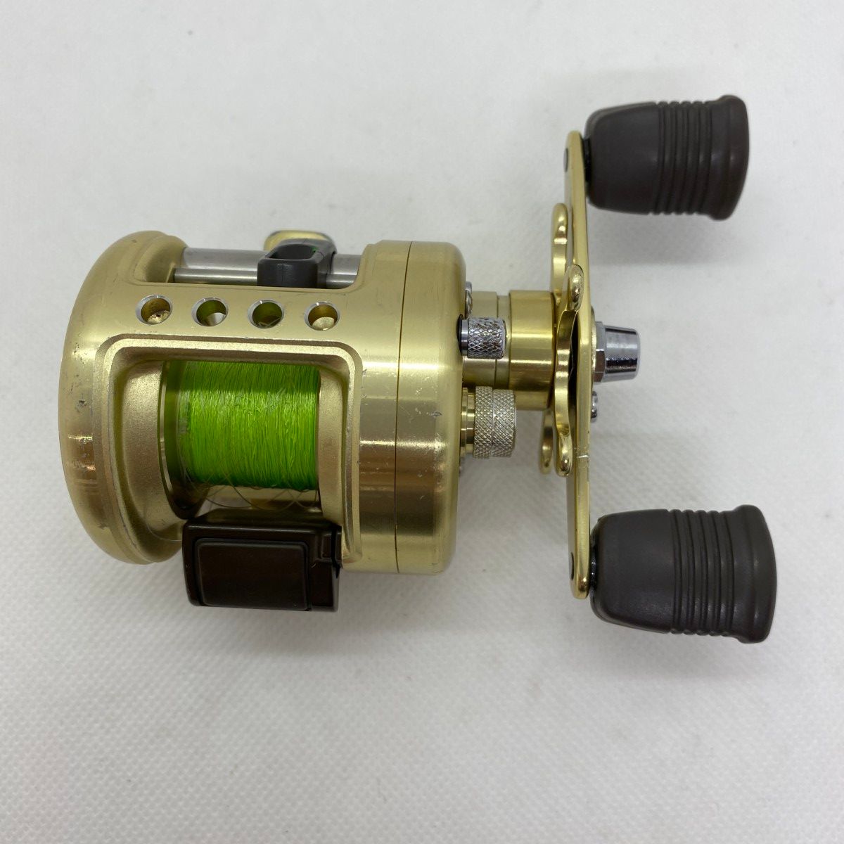 ΨΨSHIMANO シマノ ベイトリール カルカッタ 50XT 本体のみ RH382