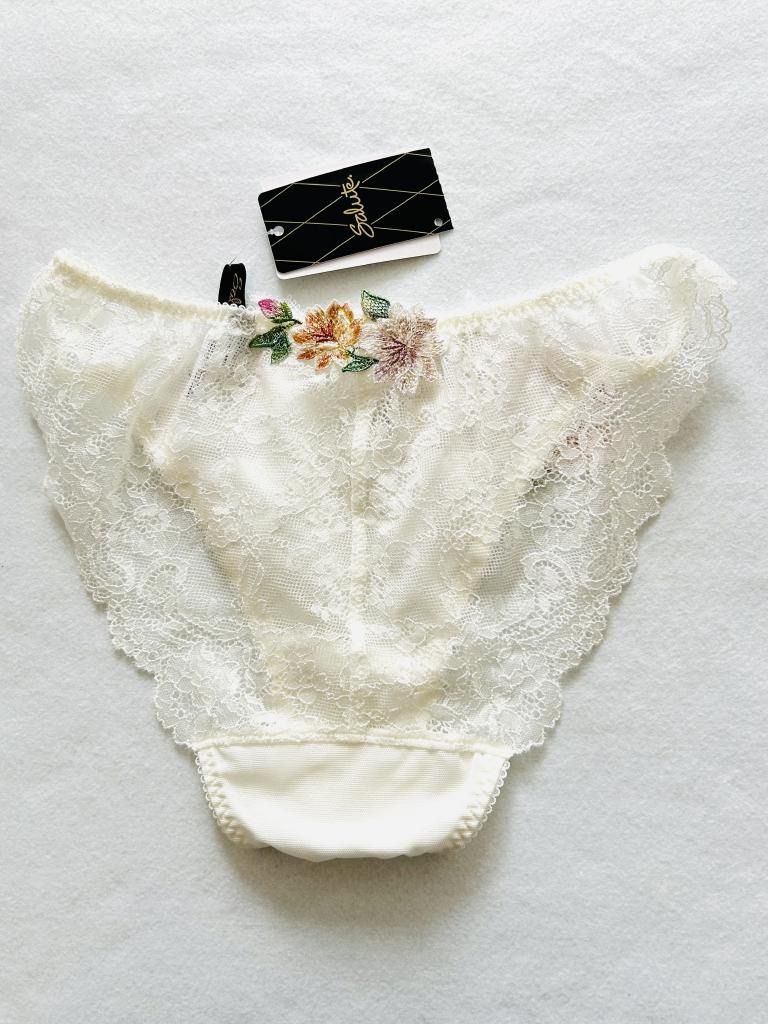 Wacoal Salut サルート 12g イギリスの花嫁 C75 イギリスの花嫁♡ サルート12group BSカラー Vol.1 | La