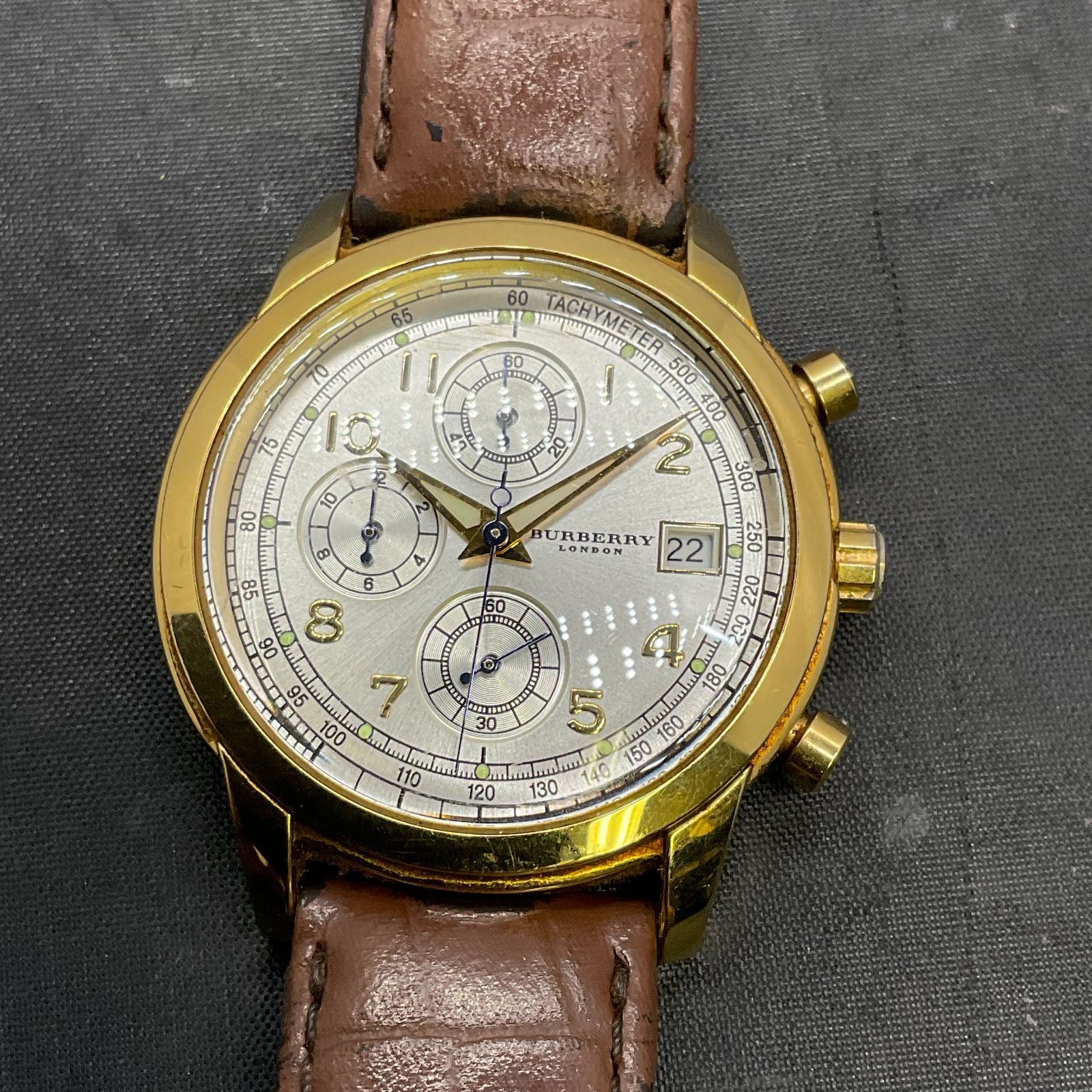 バーバリー クォーツ 時計 クロノ B25082517