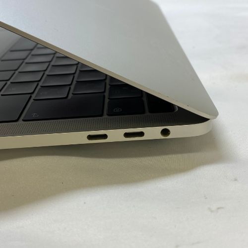 ☆【中古Dランク】Apple MacBook Pro i7-8569U/16GB/1TB A1989