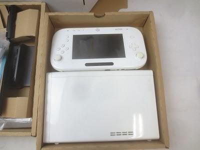 中古品 ゲーム Wii U 本体 WUP-101(01) 動作品 ファミリー