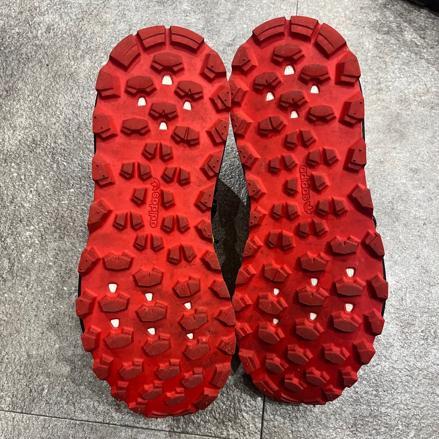 国内正規 PHARRELL WILLIAMS × ADIDAS NMD HU SOLAR PACK 