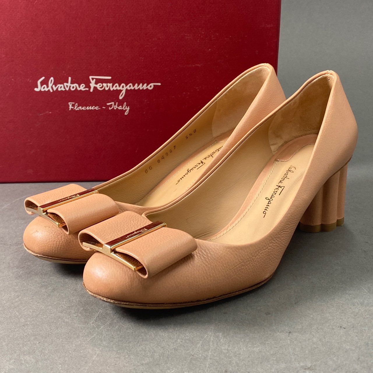 Salvatore Ferragamo (サルヴァトーレ・フェラガモ)ハイヒール  