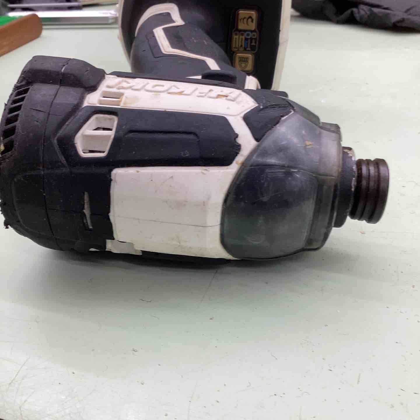 ライトつきません