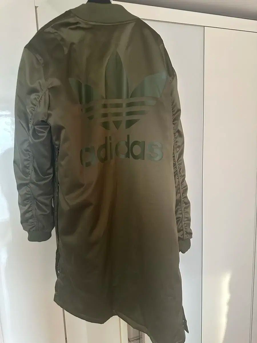 【雷市場（ポンジャン）商品韓国直送】 adidas(アディダス) ロング丈ダウンパーカー ジャケット 出品