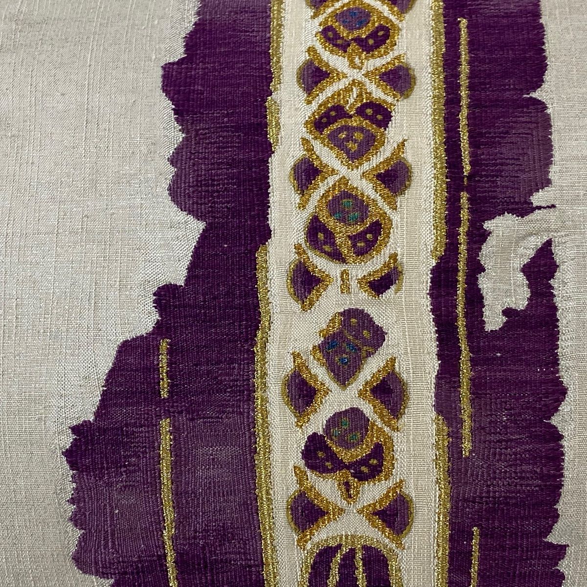 美品　袋帯　お太鼓柄　作家　正絹　濃い紫系 袋帯 美品 名品 帝王紫 草花 幾何学 金糸 箔 灰白 お太鼓柄 正絹