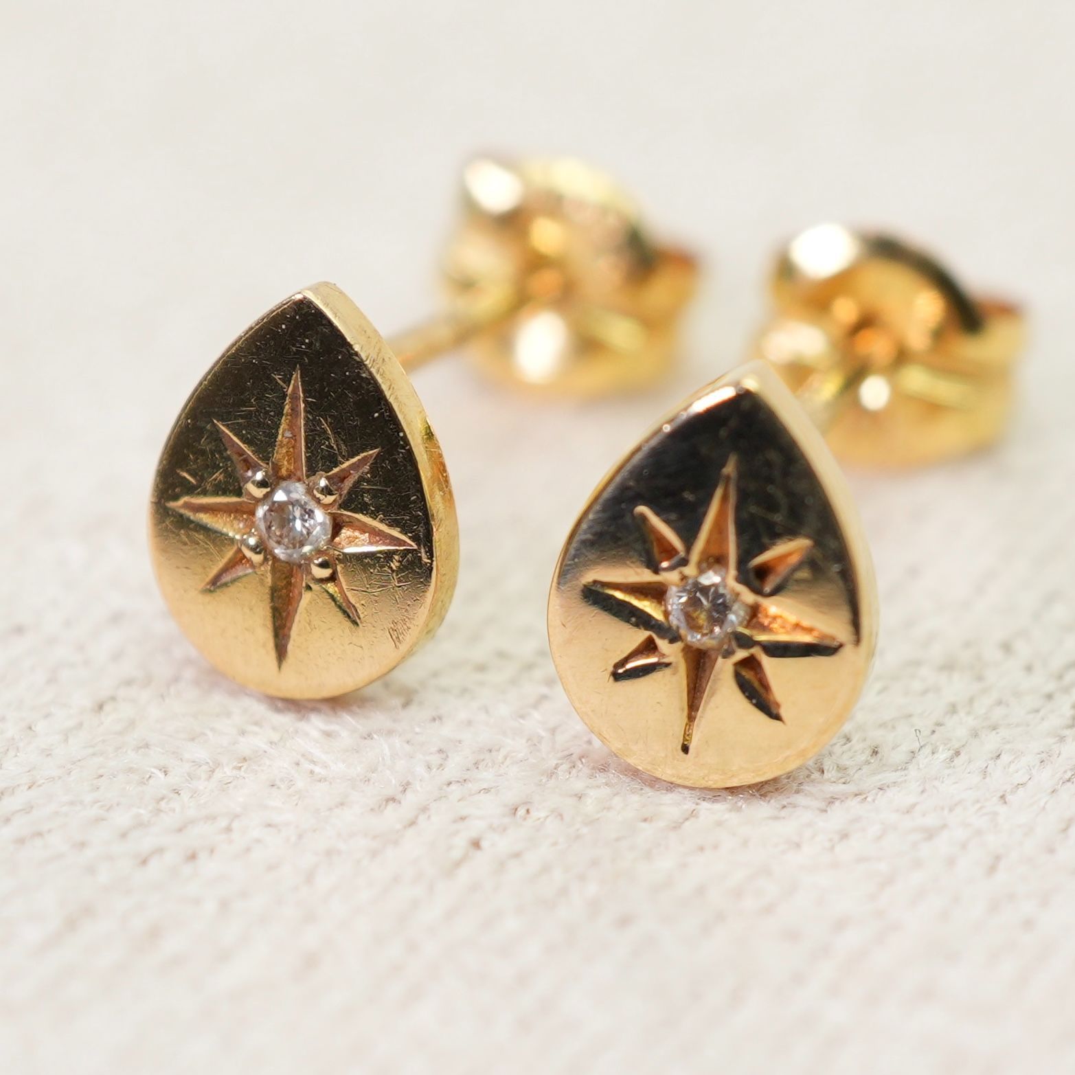 ルジアダ　YG750 パヴェダイヤ　ピアス ルジアダ YG750 パヴェダイヤ ピアス ルジアダ YG750 パヴェダイヤ