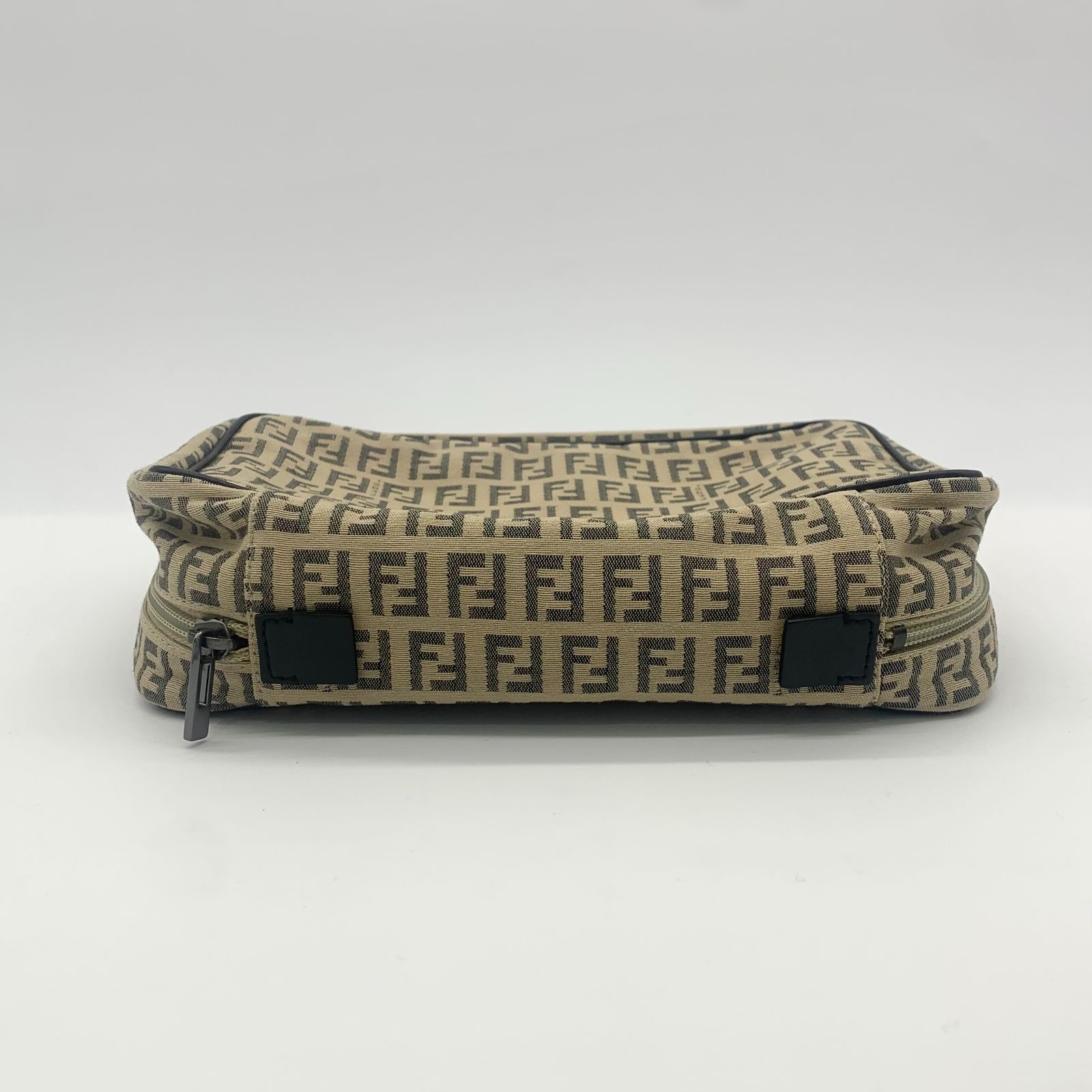 美品 フェンディFENDI ズッカ ポーチ 楽天市場】【中古】 フェンディ 化粧ポーチ ポーチ ズッカ