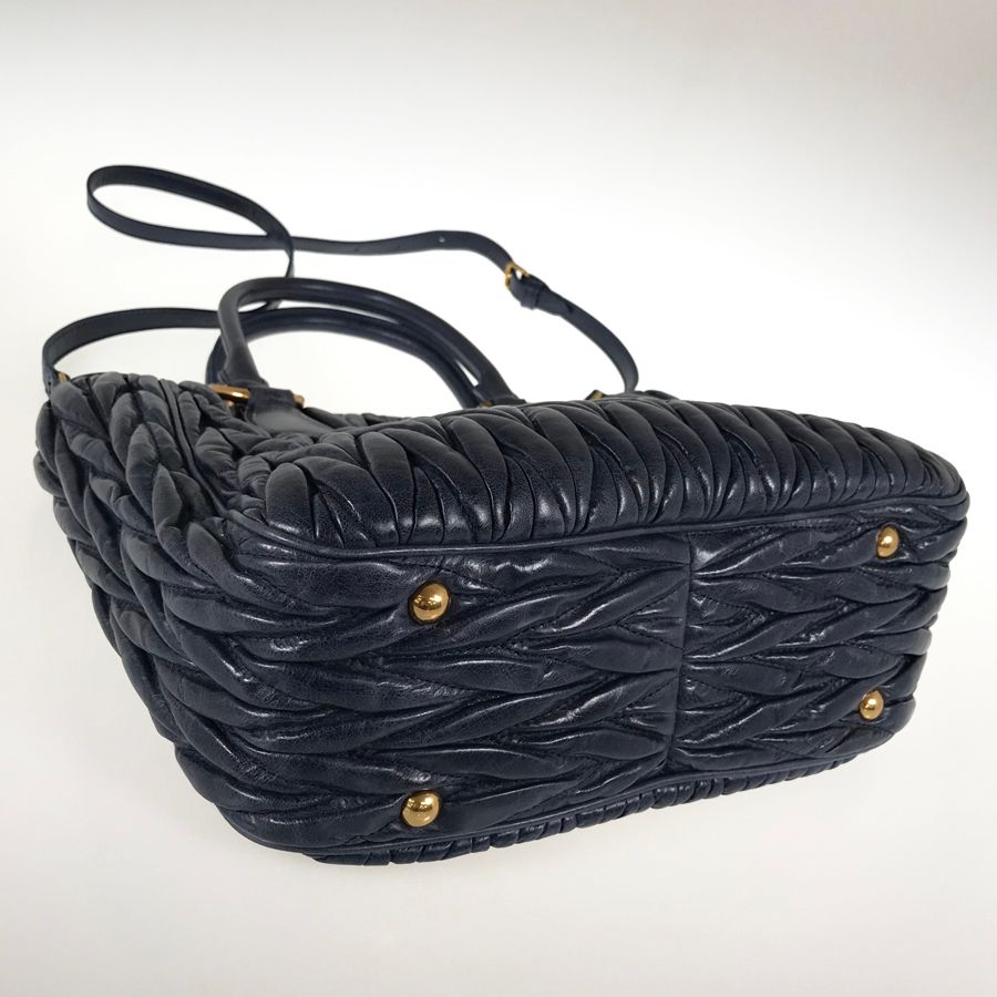 ミュウミュウ MIUMIU レザー トートバッグ sh【中古】 - メルカリ