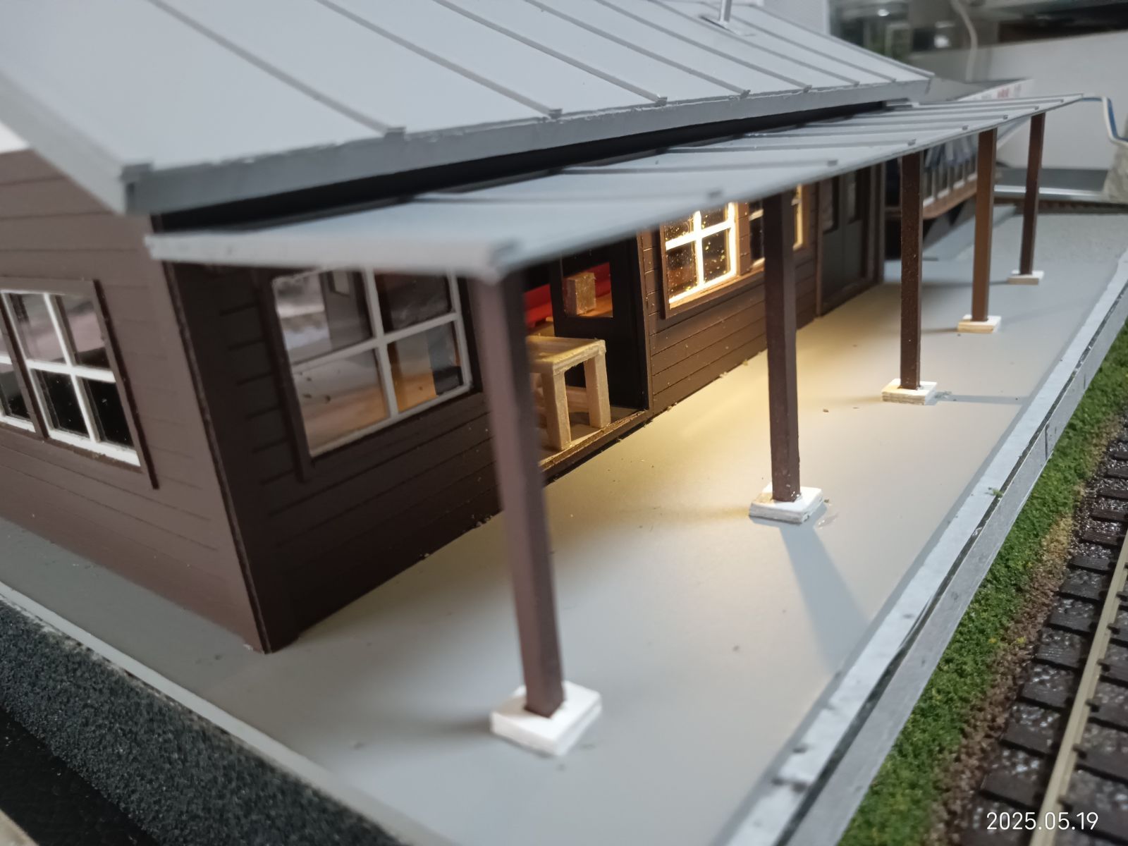 ストラクチャー 建屋照明付