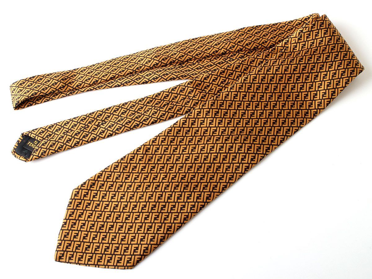 M22278 新品同様 極美品 FENDI フェンディ ネクタイ ズッカ柄