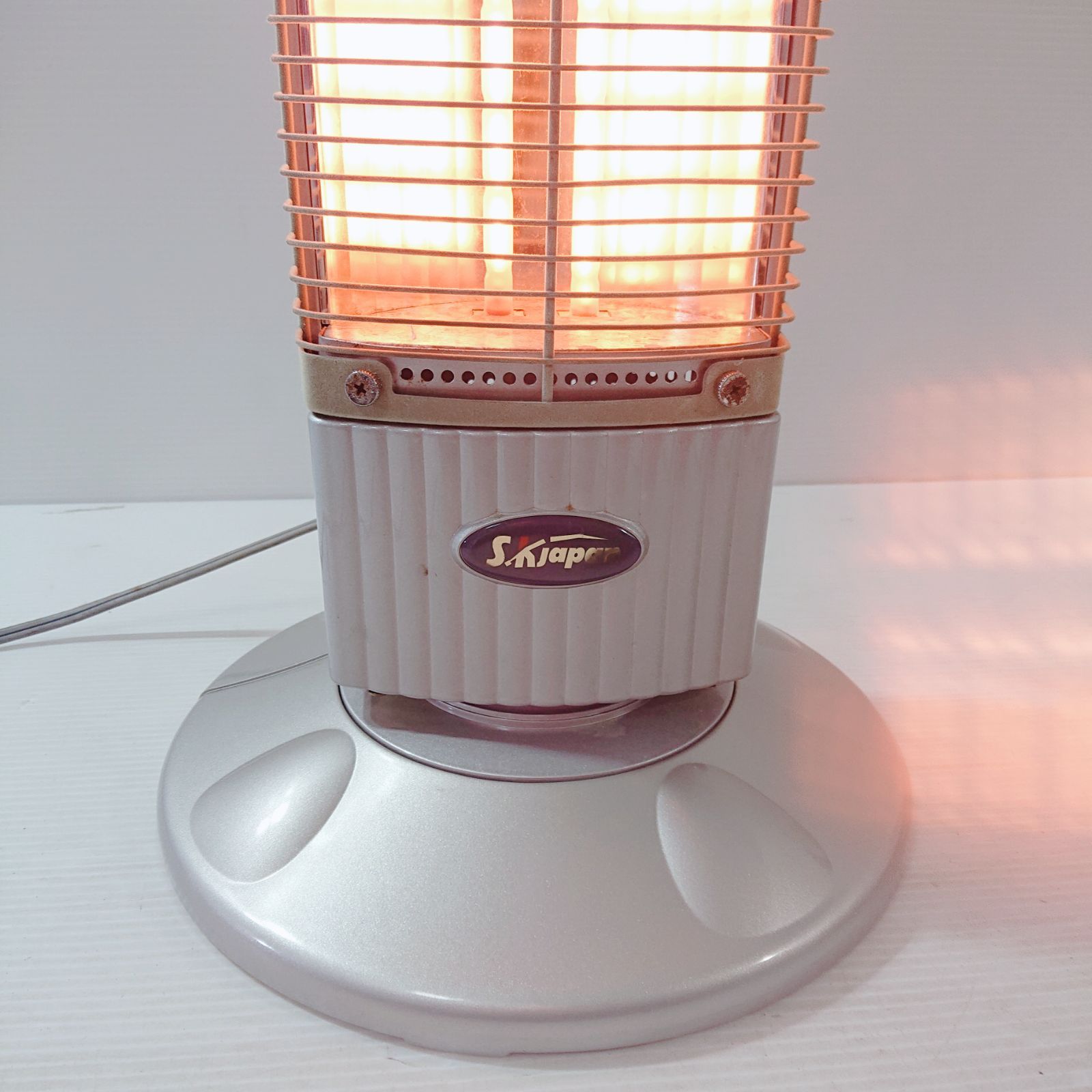 遠赤ハロゲンヒーター SKJ-F802HR タワー型 ハロゲンヒーター 電気