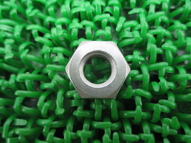 ゼファー400 ロックナット 92210-1184 在庫有 即納 カワサキ