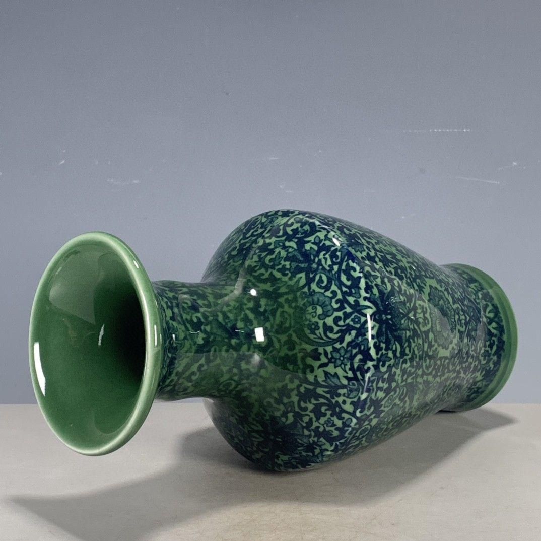 清雍正粉彩寿桃紋橄欖瓶 景徳鎮 陶磁器 装飾品 現代工芸品 美術品 置物 清雍正粉彩寿桃紋橄欖瓶 景徳鎮 陶磁器 装飾品 現代工芸品 美術