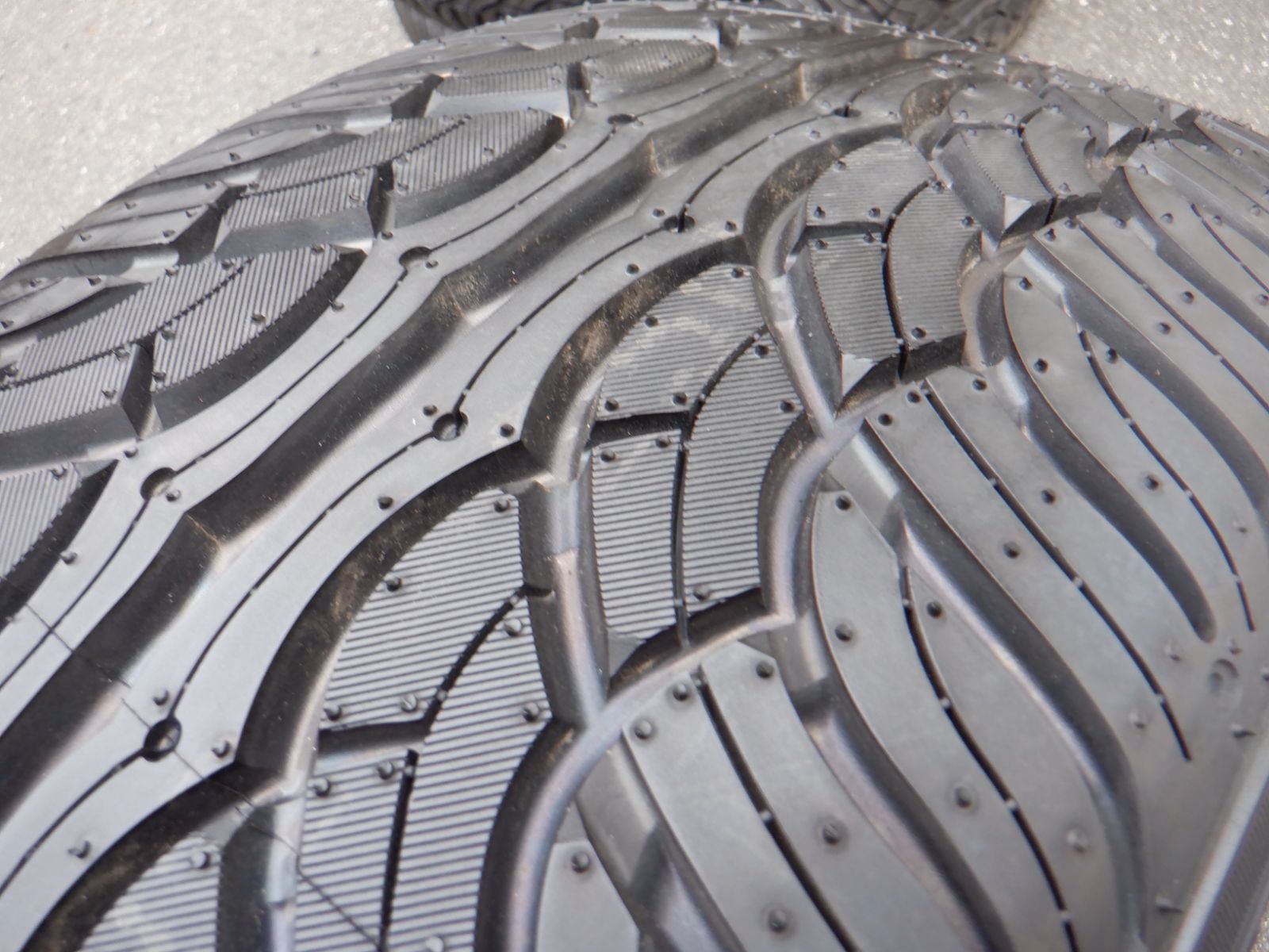 ♥品 245|45Ｒ20 ４本 ヨコハマ パラダ スペックX 2025年製 Ｖ９０ イヴォーグ アルファード ヴェルファイア ＢＭＷ Ｘ３などに FFCRYSTALESIA_COM