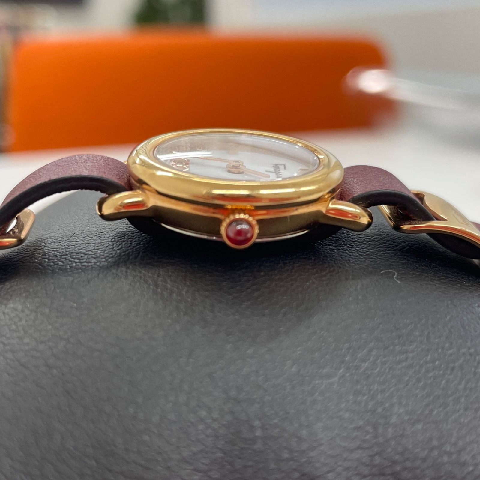 Ferragamo フェラガモ ヴァリナ レディース 腕時計 管理番号SB263 