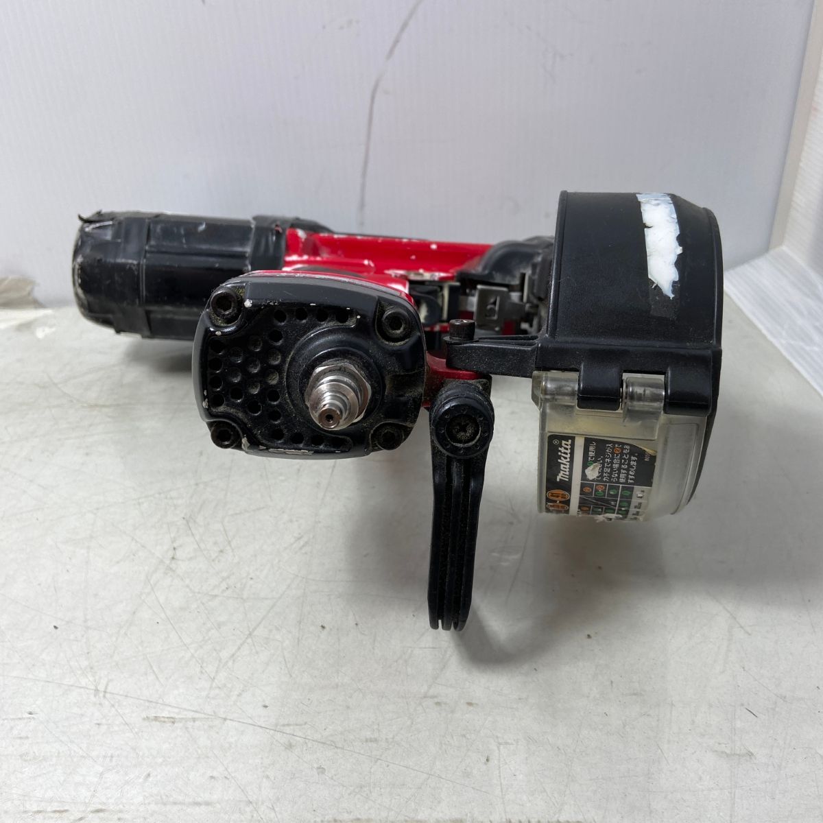 エアツール エア釘打ち