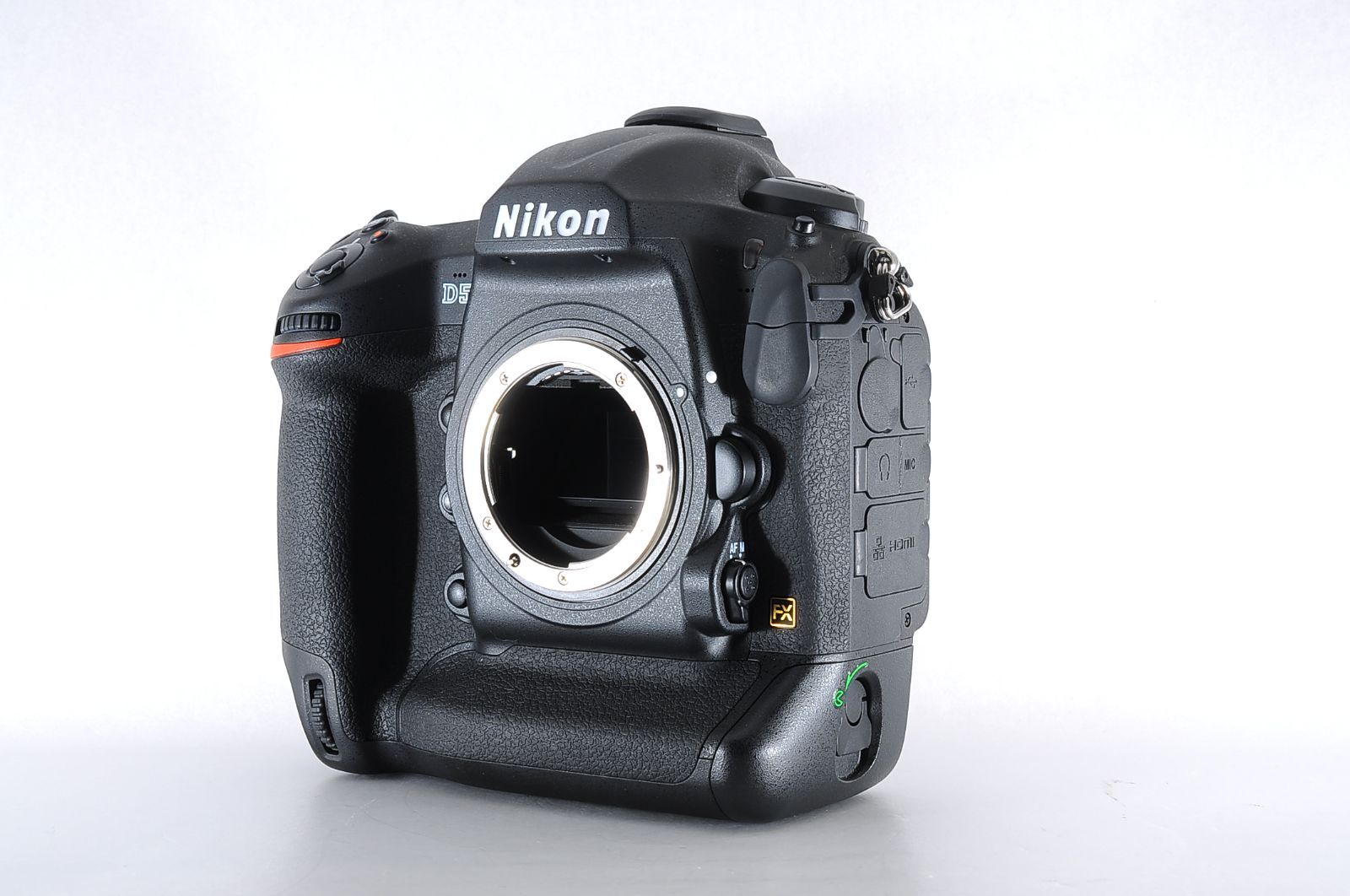 上品 Nikon ニコン D5 XQD-Type フルサイズ一眼レフボディ