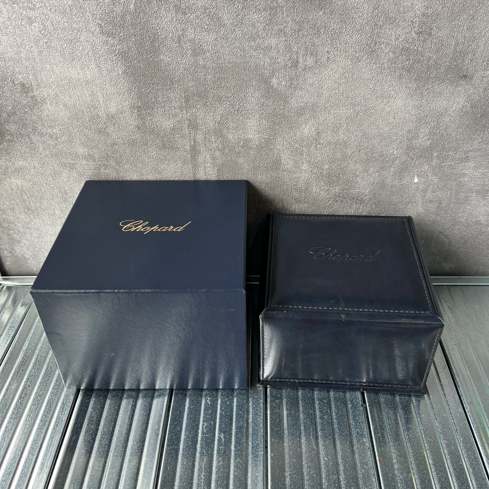 Chopard オリジナル保証書とパッケージ，時計用ケース、空箱（外箱・中箱） Chopard オリジナル保証書とパッケージ，時計用ケース、空箱（外