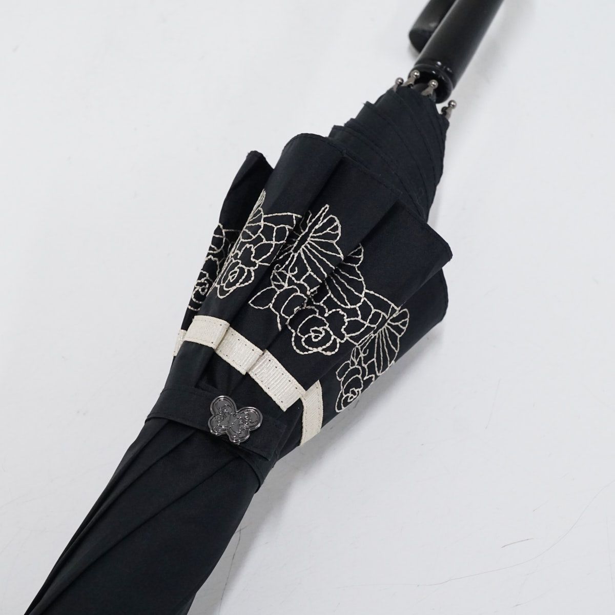 晴雨兼用日傘 ANNA SUI アナスイUSED美品 パゴダ傘 ロゴ刺繍