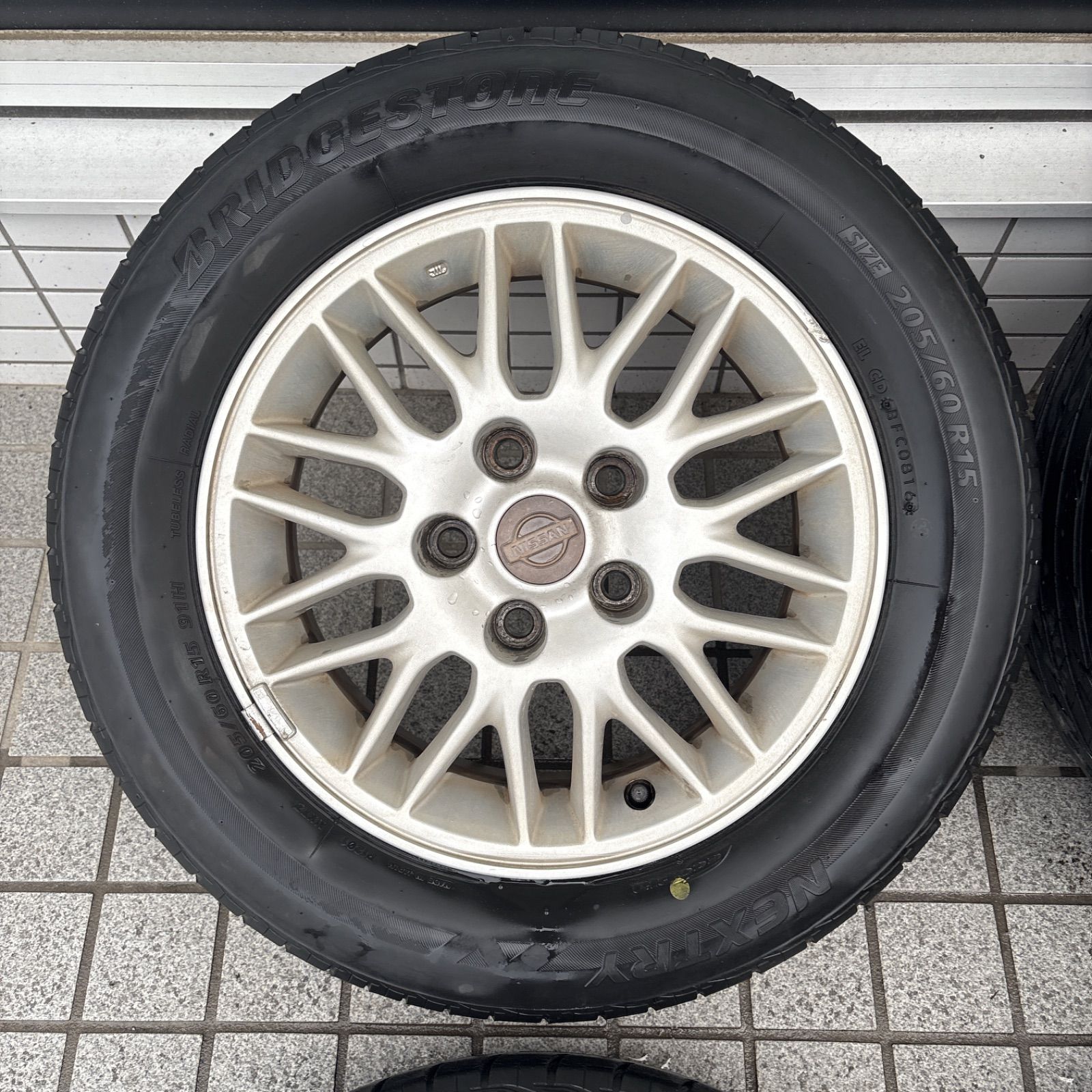 純正ホイールタイヤセット 205|60r15