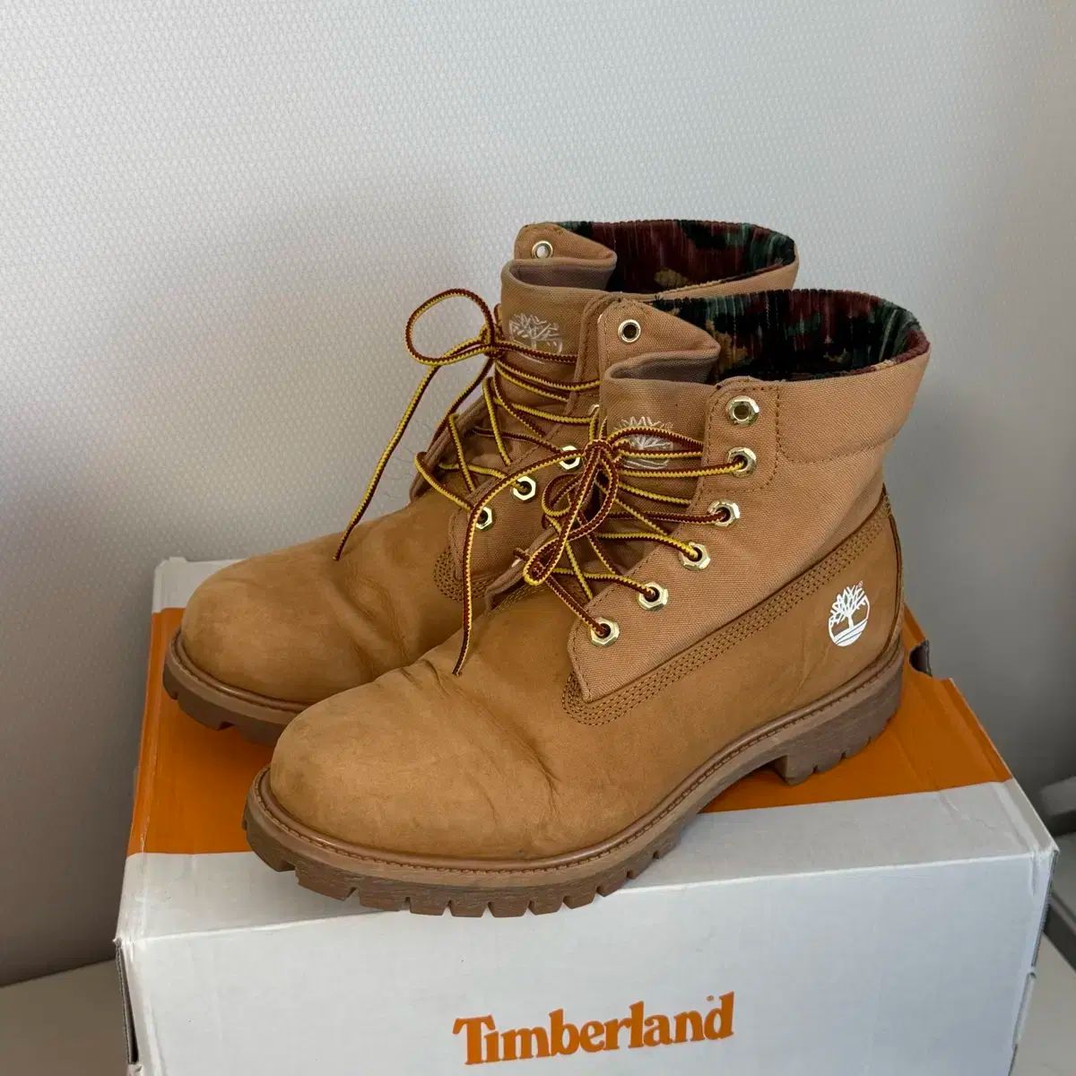 Timberland ティンバーランド 6 インチ 巻き上げる 迷彩