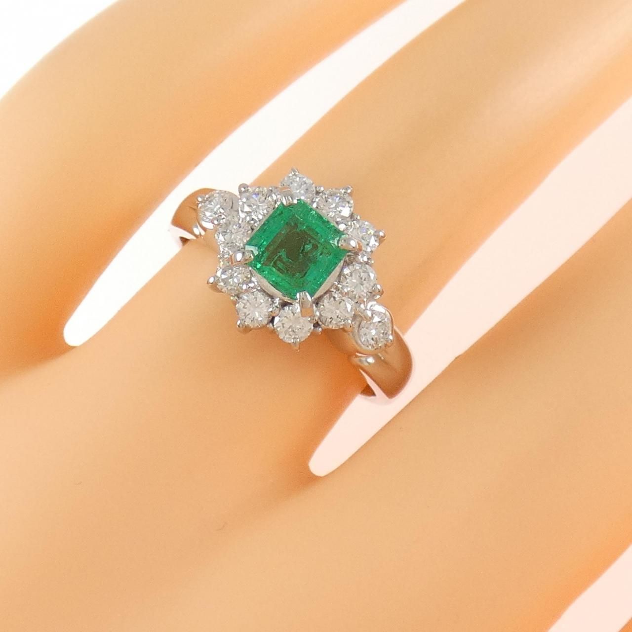 未使用品 pt900 エメラルド1.0ct ダイヤモンド リング Pt900 エメラルド(0.74ct)ダイヤモンド(0.57ct)付リング 買取
