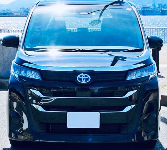 ノア90系NOAH ボンネットガーニッシュ