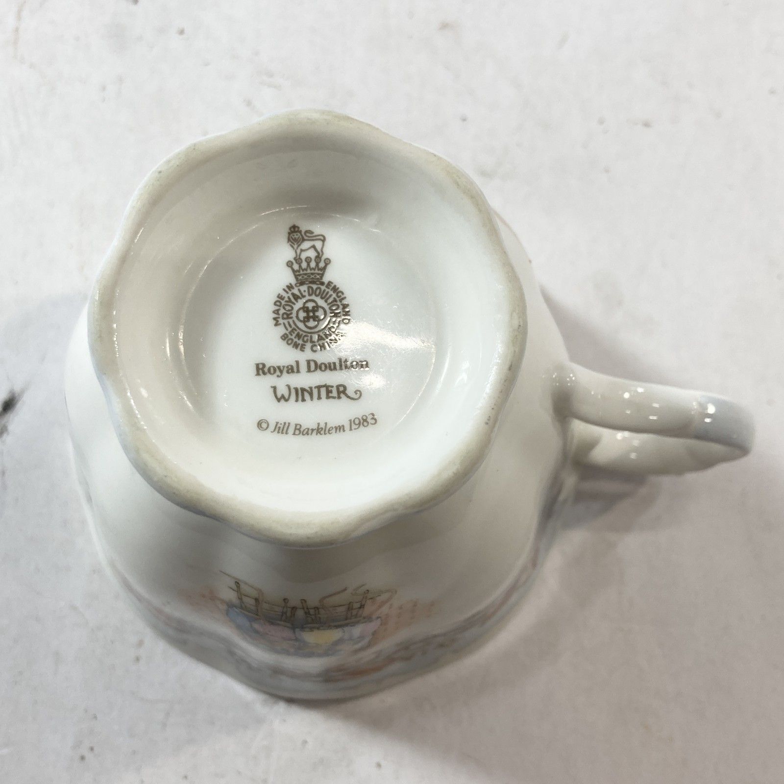 【廃盤品】ロイヤルドルトン　ブランブリーヘッジ　フラワーベース　Winter冬 1910139354.jpg?1679991302