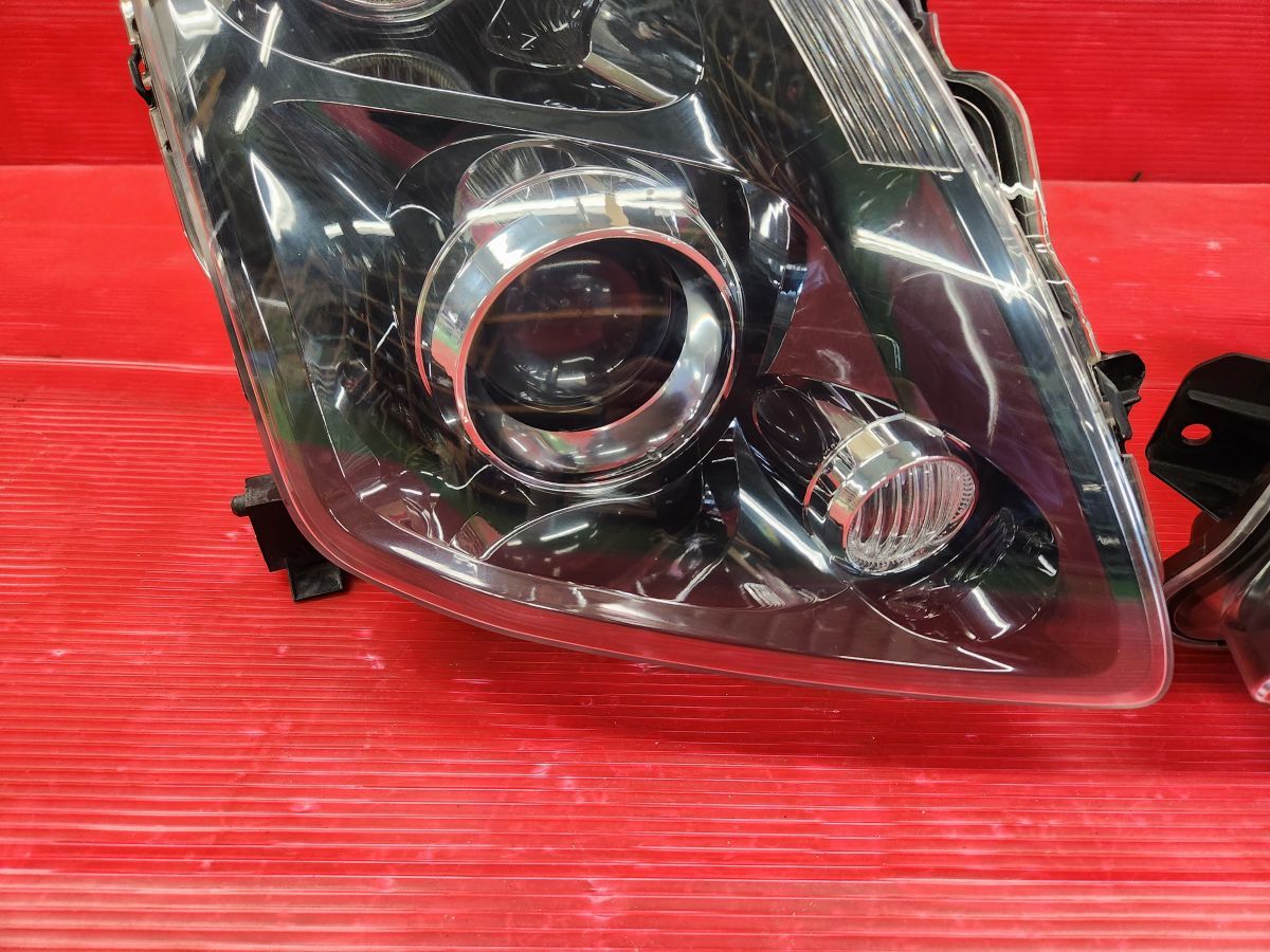 スズキ ZC31S スイフトスポーツ 純正 左右 HID ヘッドライト STANLEY 