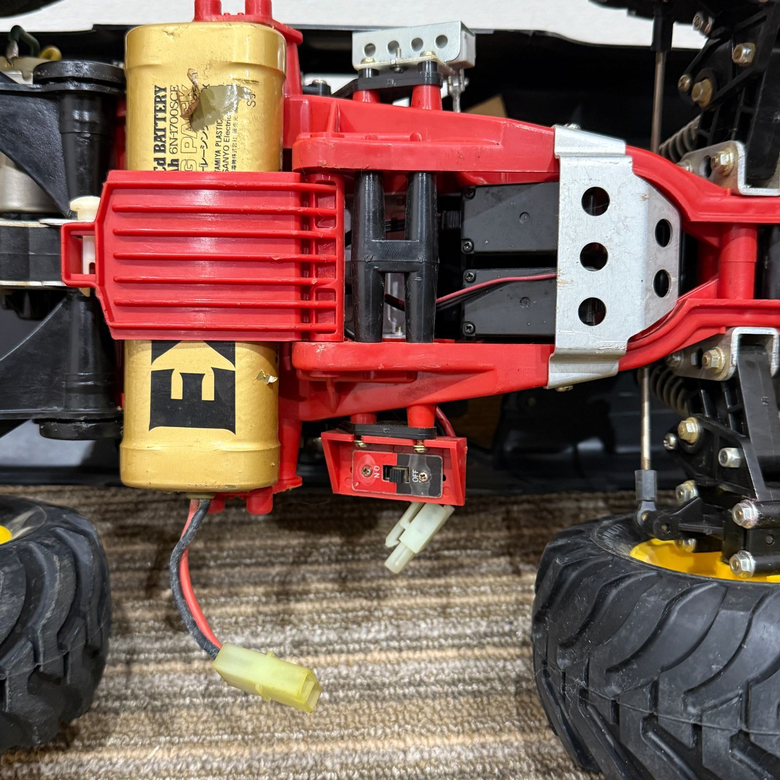 タミヤ ブラックフット RCカー（コントローラー無し）ジャンク品