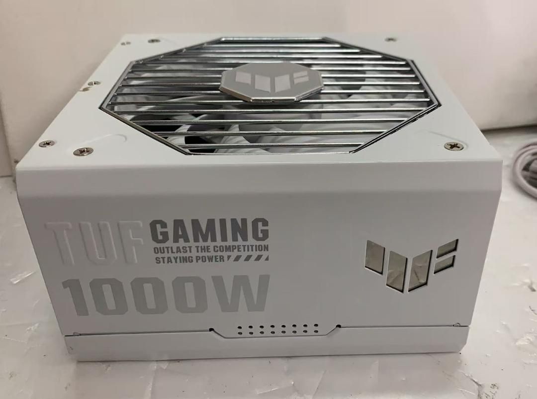 ASUS TUF‎TUF-GAMING-1000G-WHITE 1000W 電源ユニット 920345 VETTDRUCK_DE