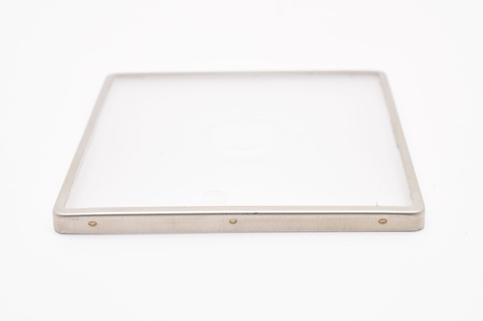 FOCUSING SCREEN
