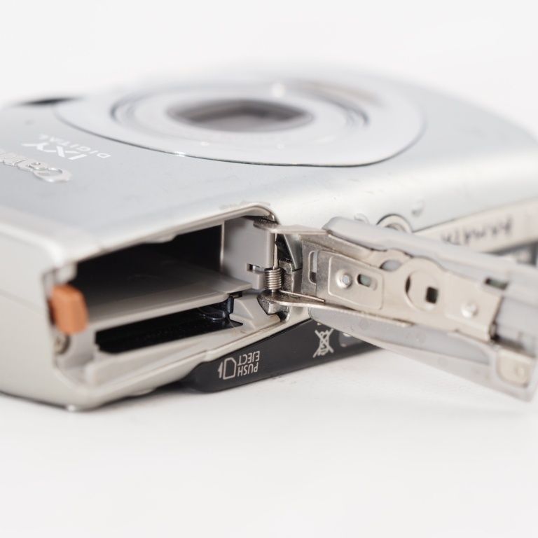 Canon IXY DIGITAL 800 IS デジタルカメラ シルバー Amazon.co.jp: Canon IXY DIGITAL 800 IS Digital Camera : Electronics