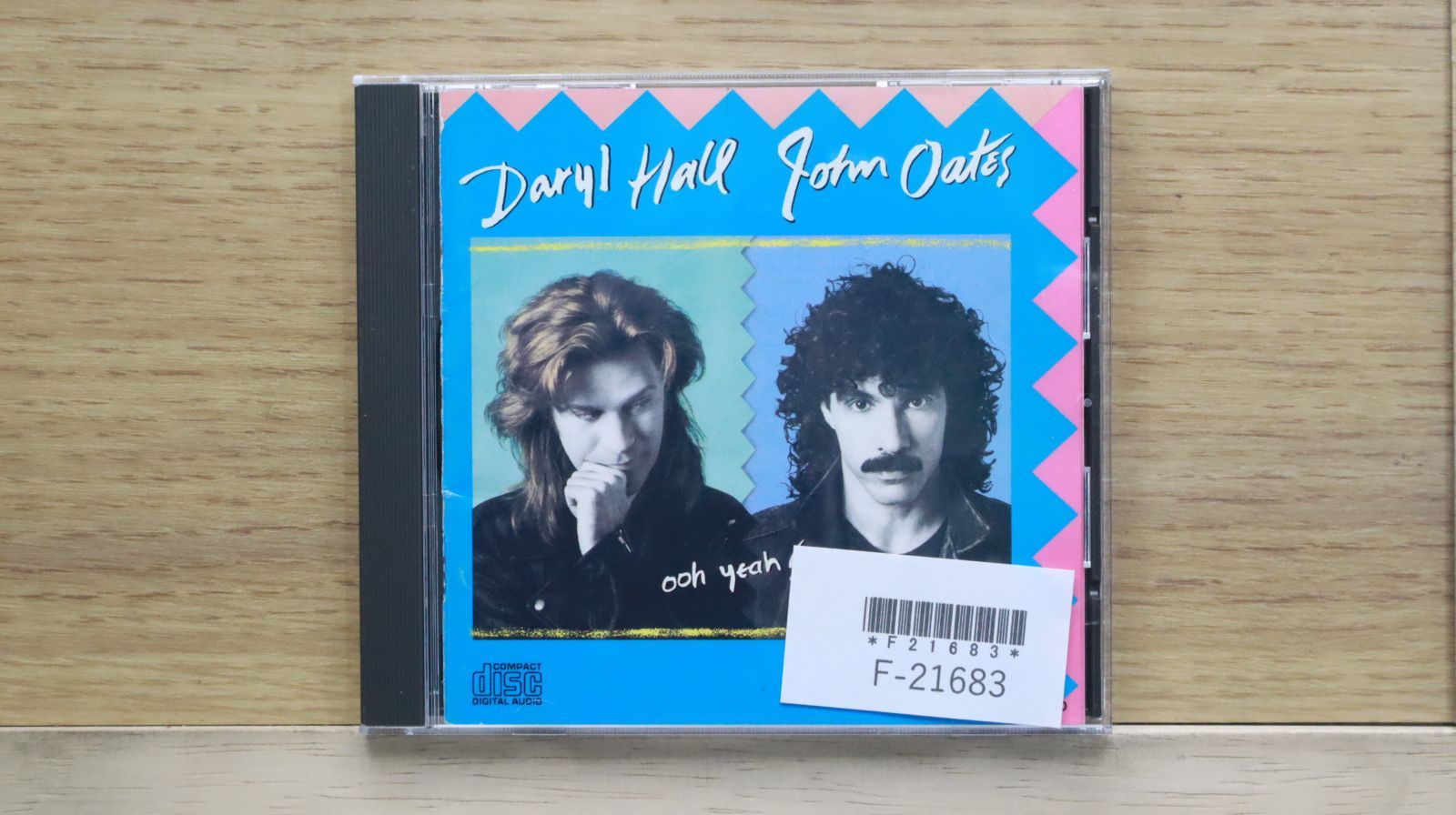 Daryl Hall & John Oates ホール&オーツ CD32枚 The Very Best Of Daryl Hall & John Oates | Amazon.com.br